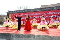 山東省文化館“愛(ài)心走基層”冬春文化惠民活動(dòng)暨“傳統(tǒng)文化培育村”揭牌儀式在濟(jì)南陡溝街道辦事處杜家廟村舉行